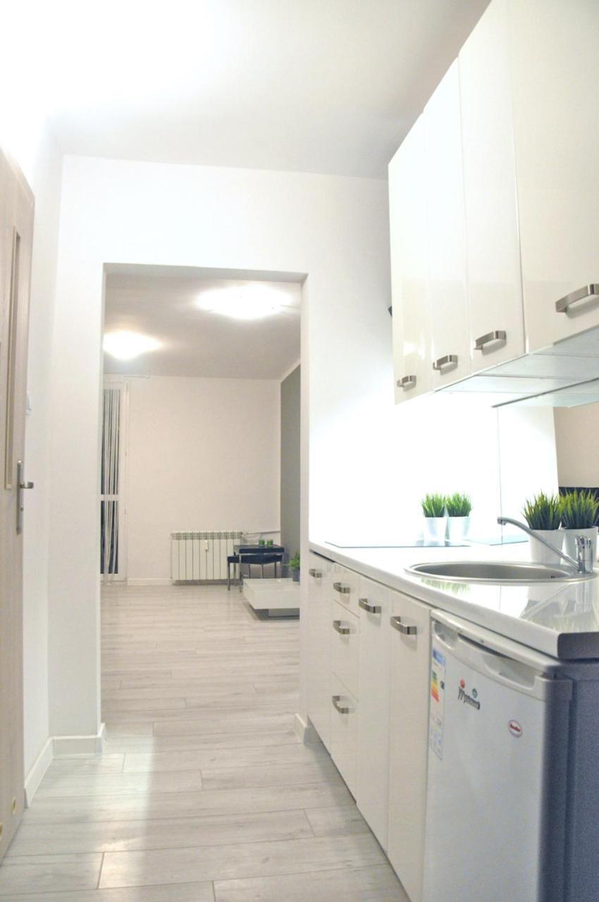 Nice And Comfy Studio Close To Old Town And Metro. Варшава Екстериор снимка