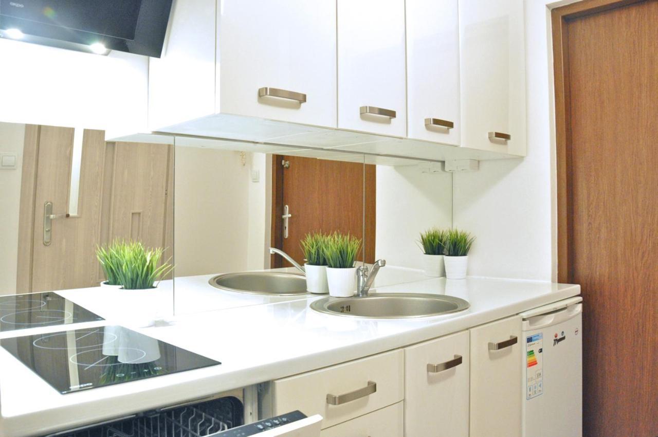 Nice And Comfy Studio Close To Old Town And Metro. Варшава Екстериор снимка